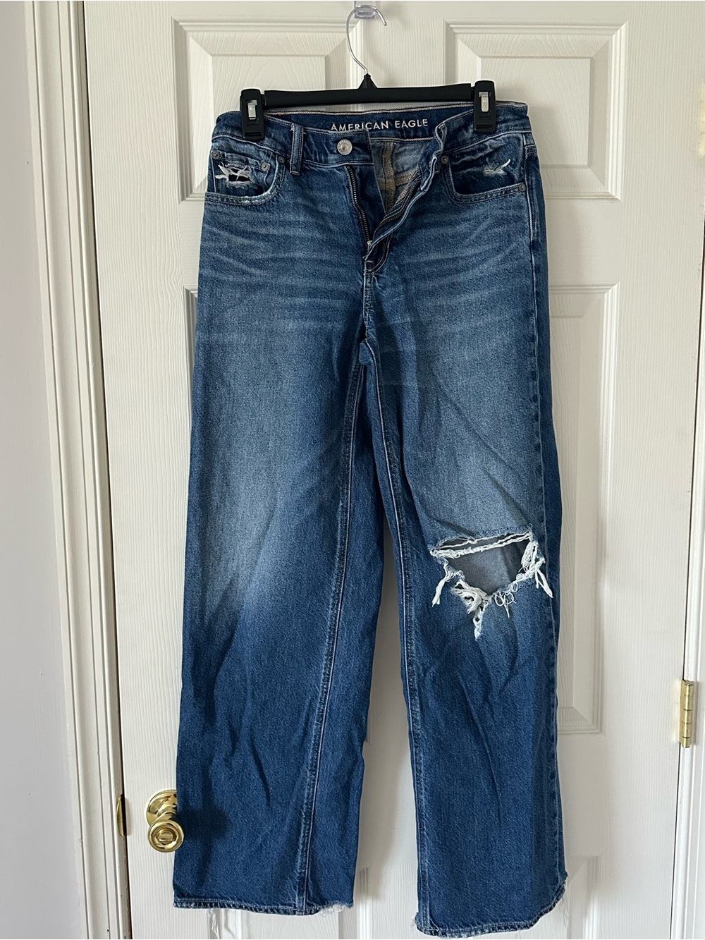 American Eagle Outfitters Straight-Leg Distressed Blue Jeans